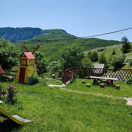 Nyaraló Cemerno Gacko