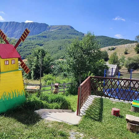 Cemerno Holiday home